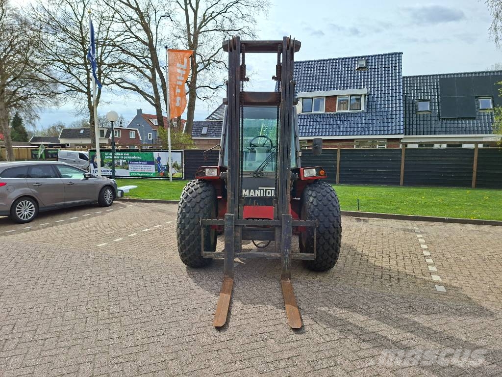 Manitou M 30.4 Maastotrukit