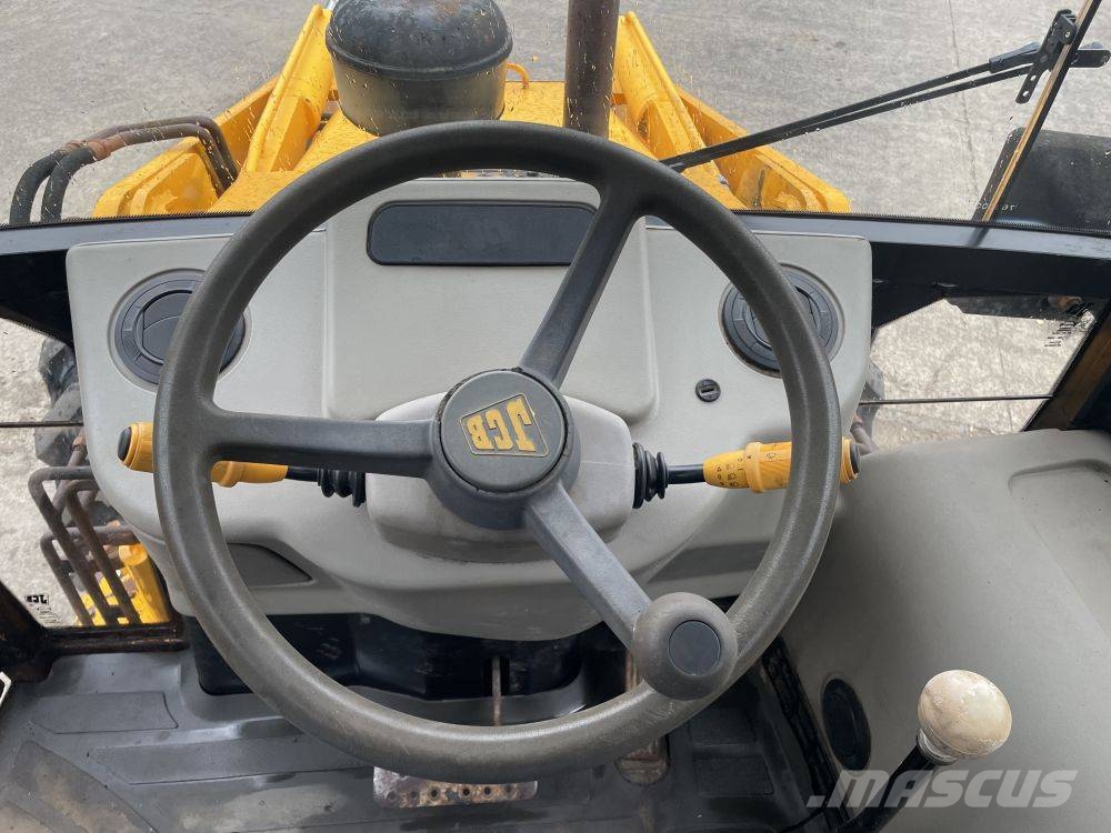 JCB 2 CX Streetmaster Backhoe loaders