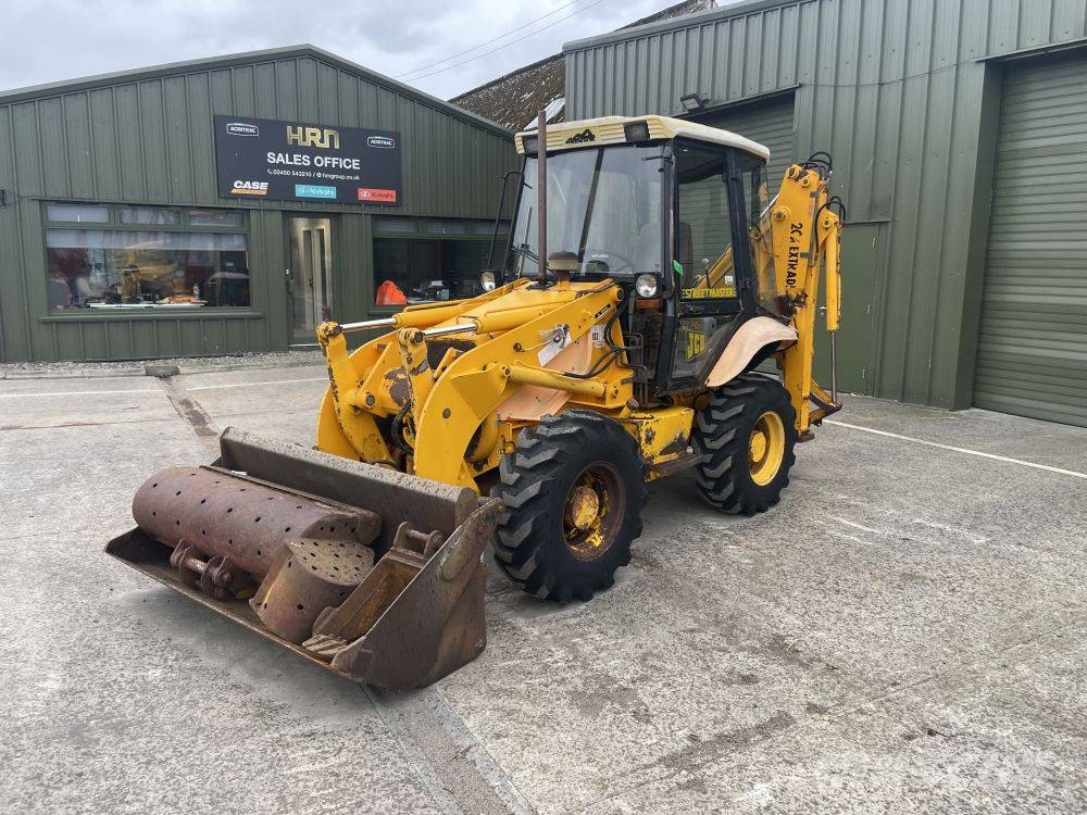 JCB 2 CX Streetmaster Backhoe loaders