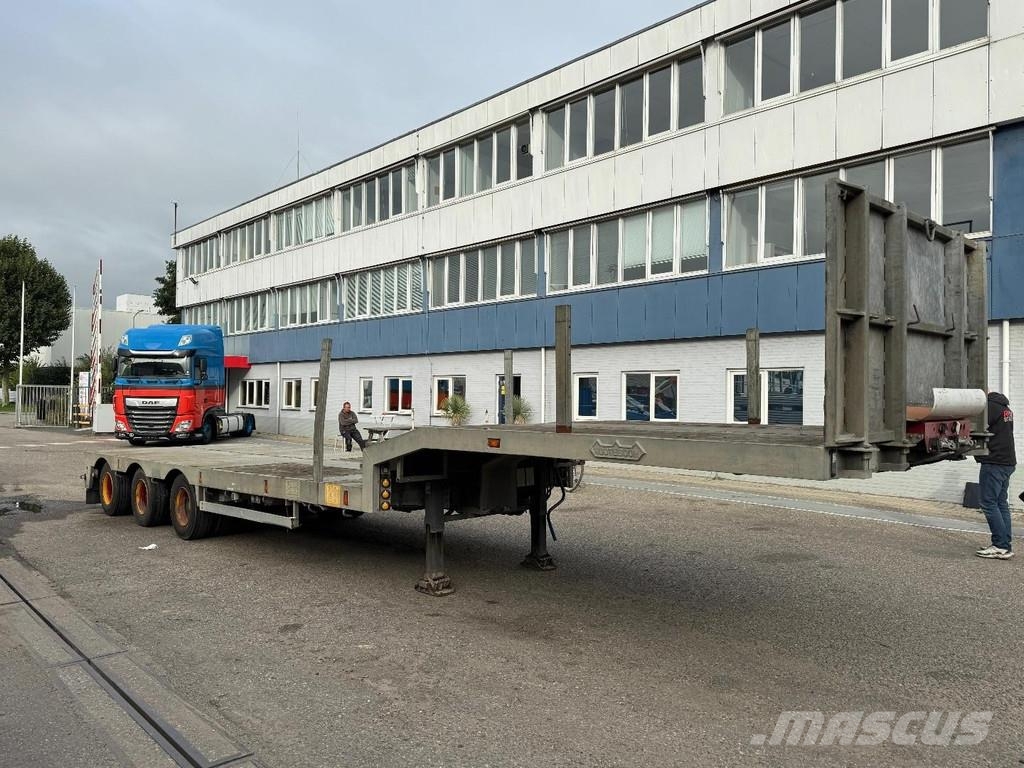 Nooteboom 3 AXLE BPW + 4,6 M EXTENDABLE + LAST AXLE STEERING Podvalníkové návěsy