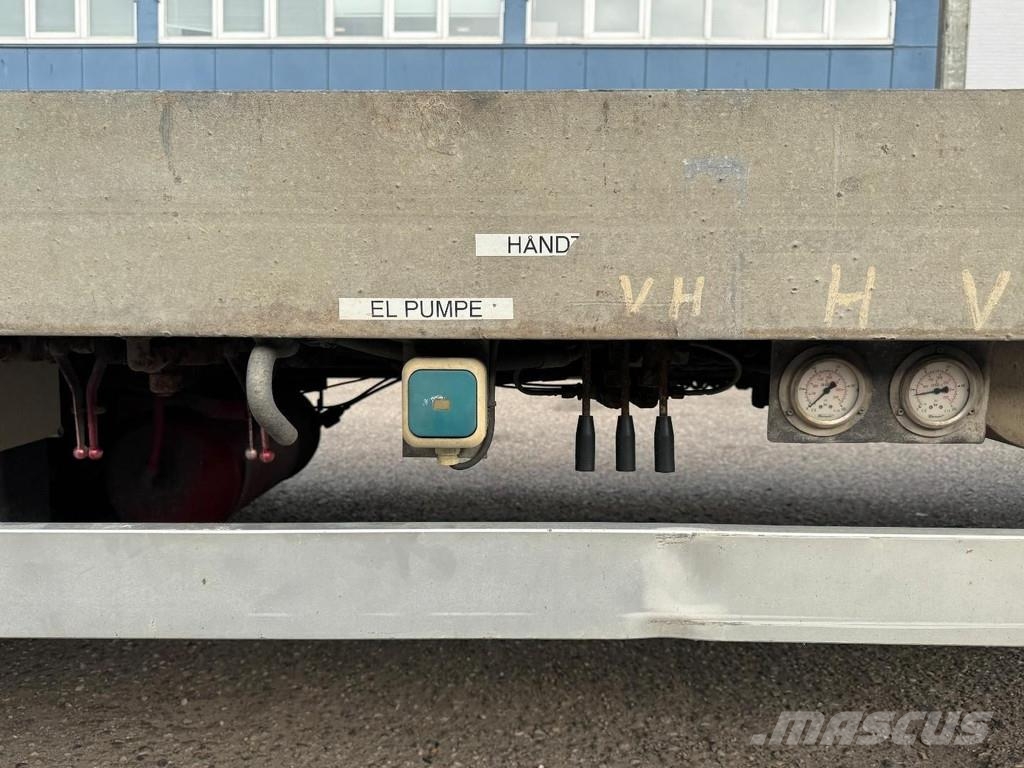 Nooteboom 3 AXLE BPW + 4,6 M EXTENDABLE + LAST AXLE STEERING Podvalníkové návěsy