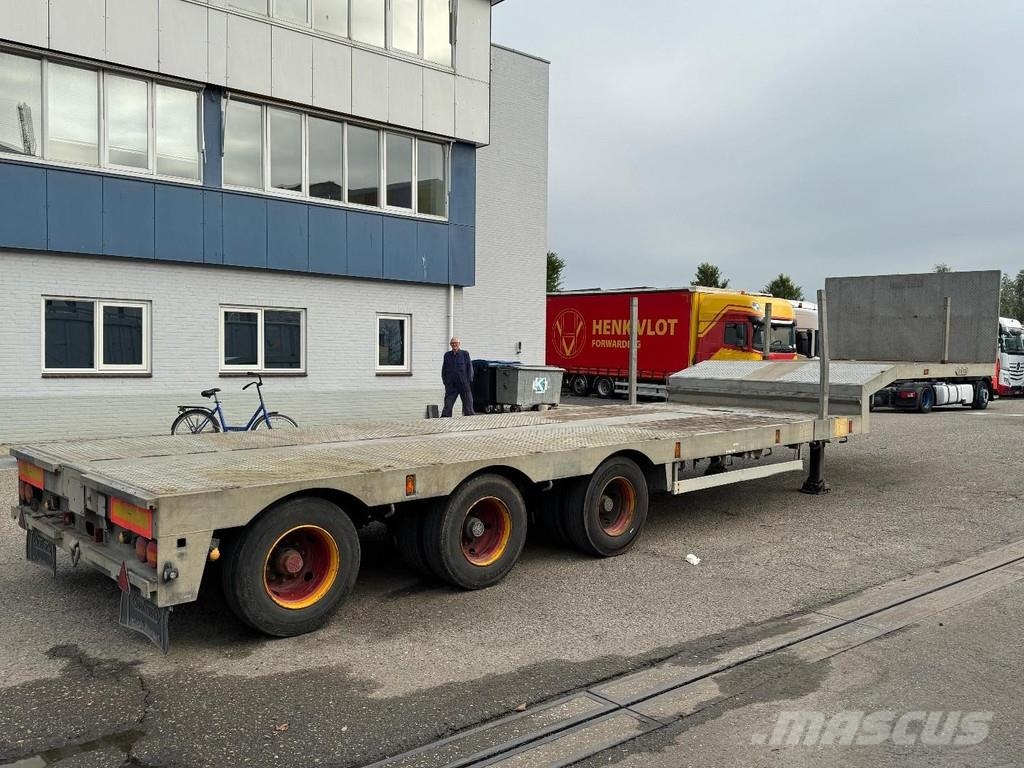 Nooteboom 3 AXLE BPW + 4,6 M EXTENDABLE + LAST AXLE STEERING Podvalníkové návěsy
