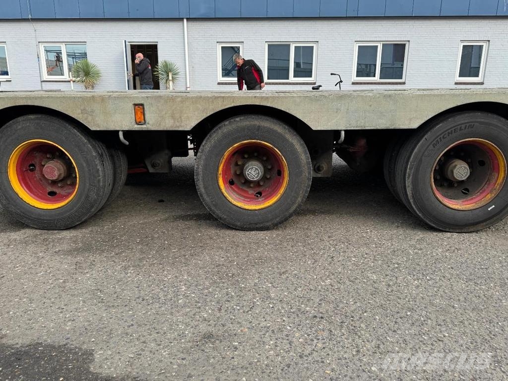 Nooteboom 3 AXLE BPW + 4,6 M EXTENDABLE + LAST AXLE STEERING Podvalníkové návěsy