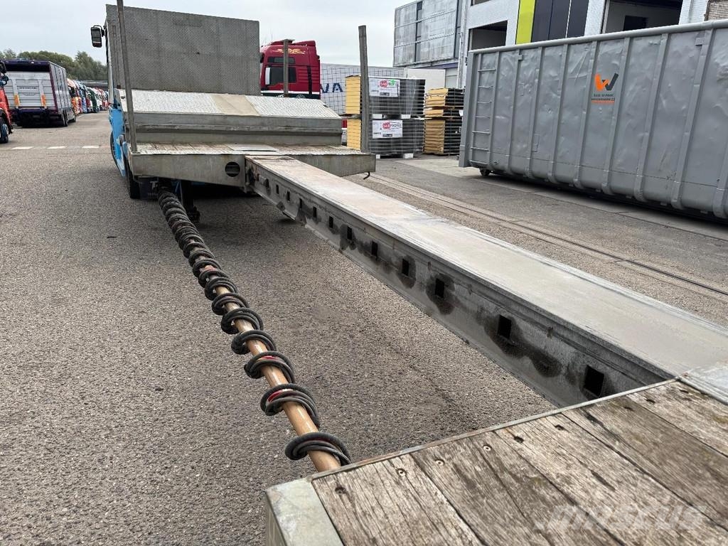 Nooteboom 3 AXLE BPW + 4,6 M EXTENDABLE + LAST AXLE STEERING Podvalníkové návěsy