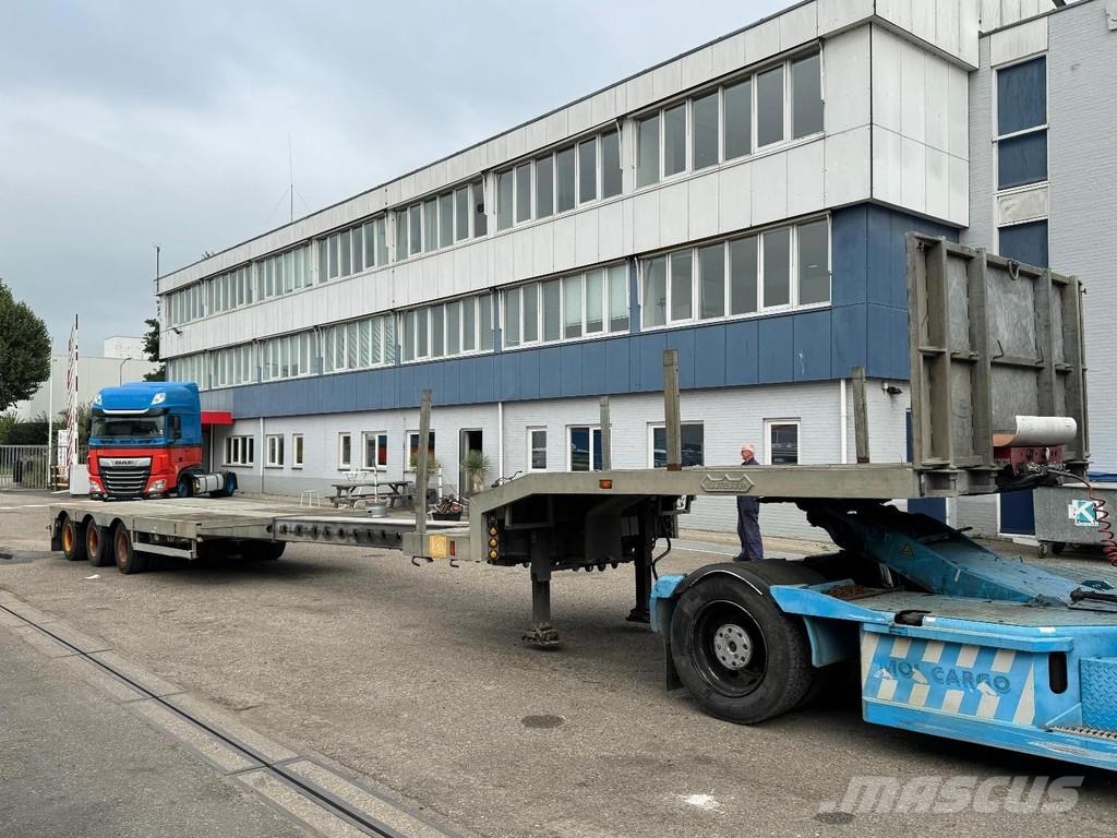 Nooteboom 3 AXLE BPW + 4,6 M EXTENDABLE + LAST AXLE STEERING Podvalníkové návěsy