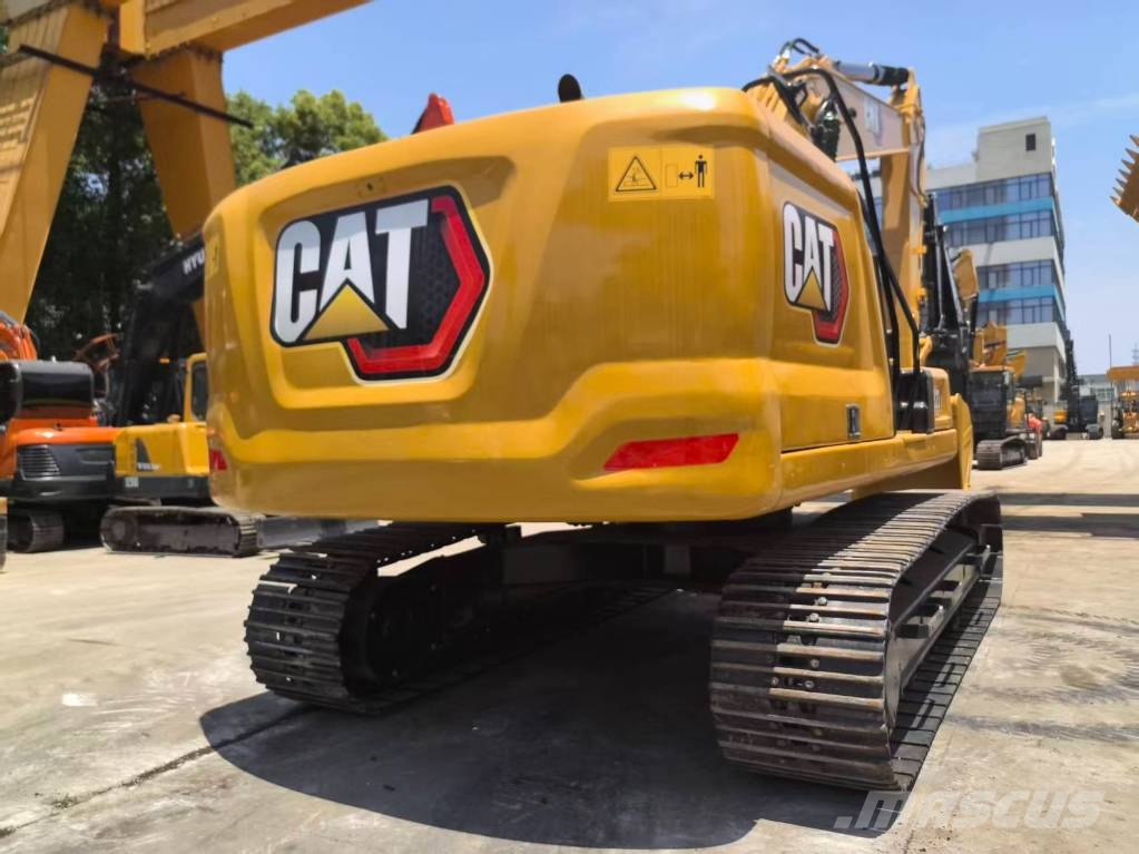 CAT 323 履带挖掘机