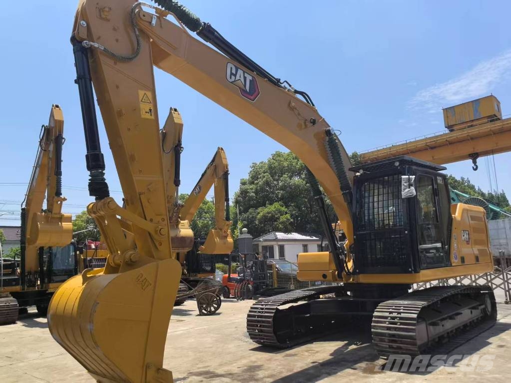 CAT 323 履带挖掘机