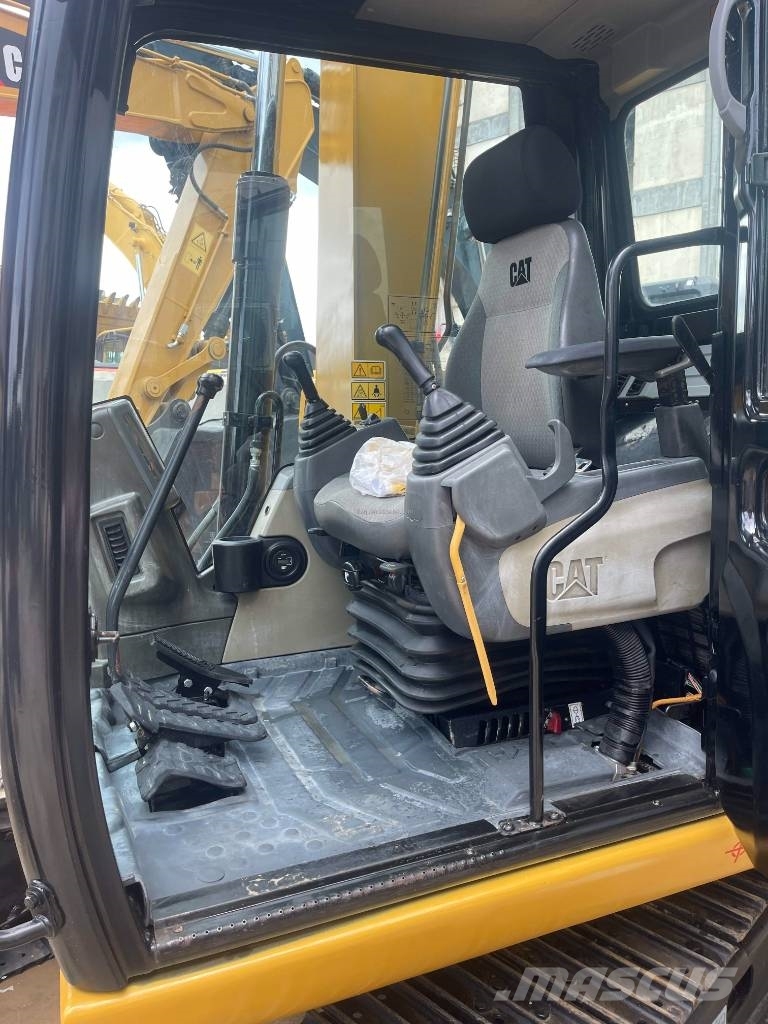 CAT 307 D حفارات صغيرة أقل من 7 طن (حفارات صغيرة)