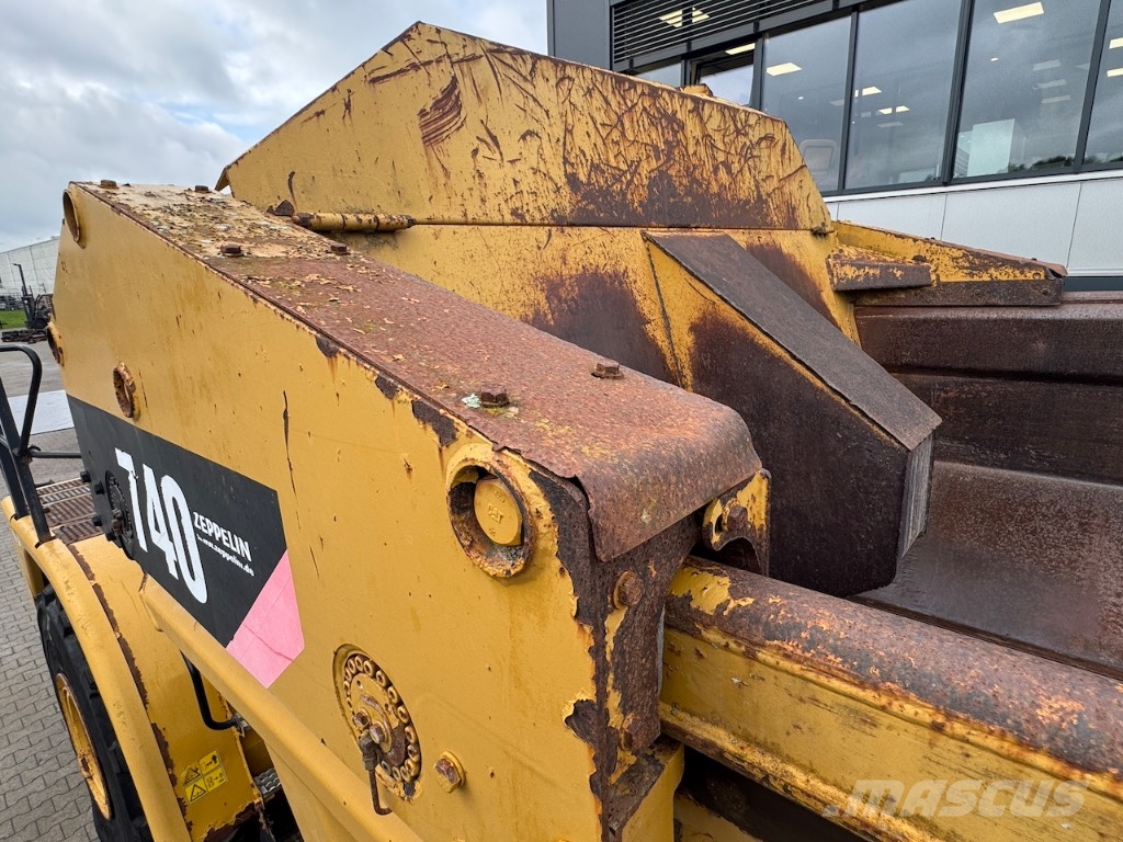CAT 740 EJ Csuklósdömperek