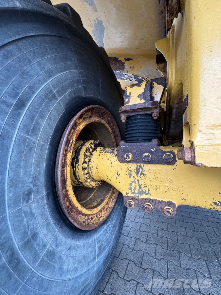 CAT 740 EJ Csuklósdömperek