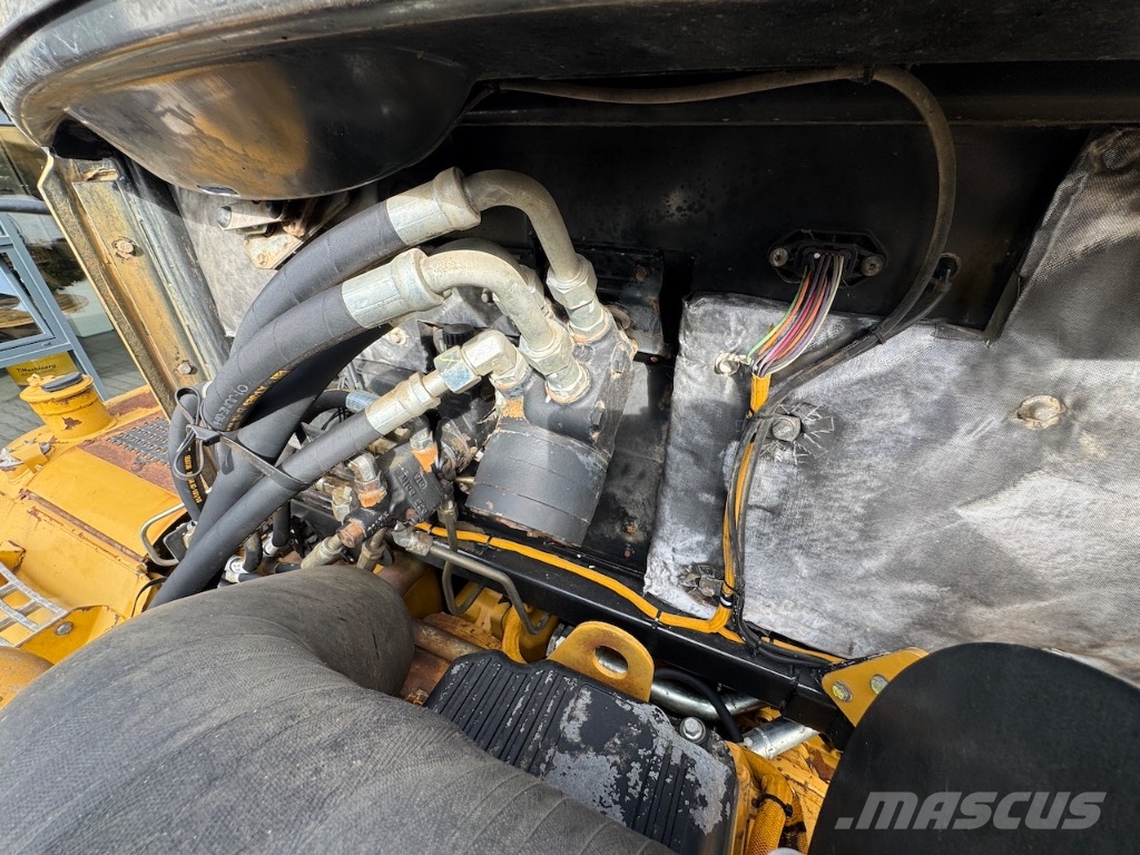 CAT 740 EJ Csuklósdömperek