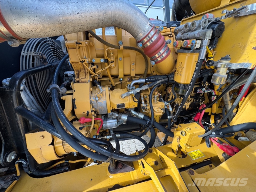 CAT 740 EJ Csuklósdömperek