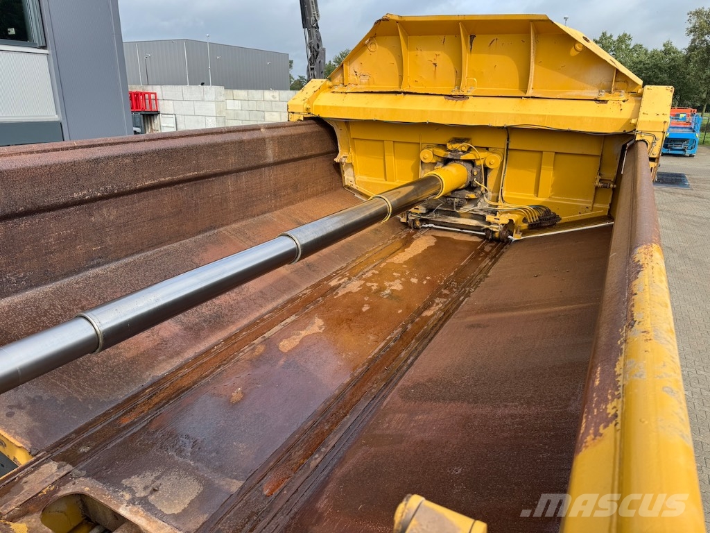CAT 740 EJ Csuklósdömperek