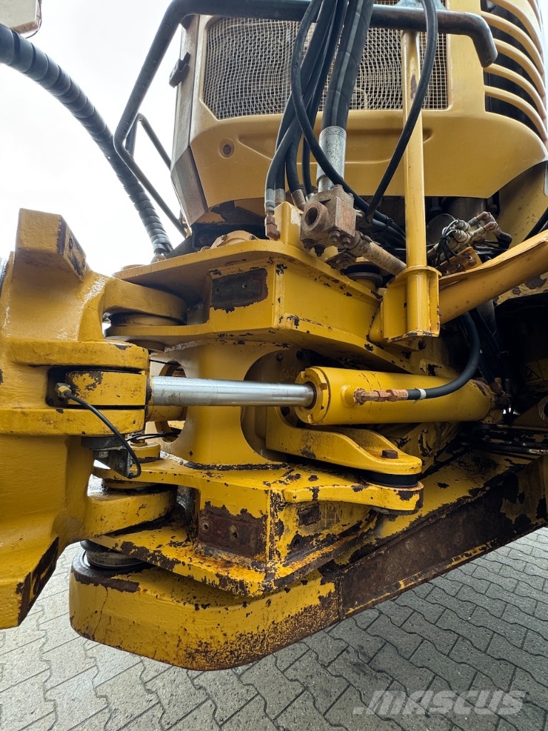 CAT 740 EJ Csuklósdömperek