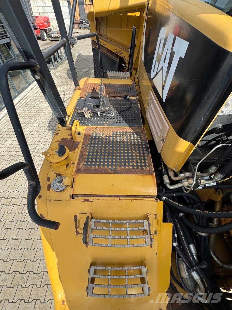 CAT 740 EJ Csuklósdömperek