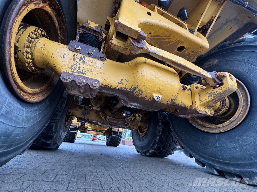 CAT 740 EJ Csuklósdömperek