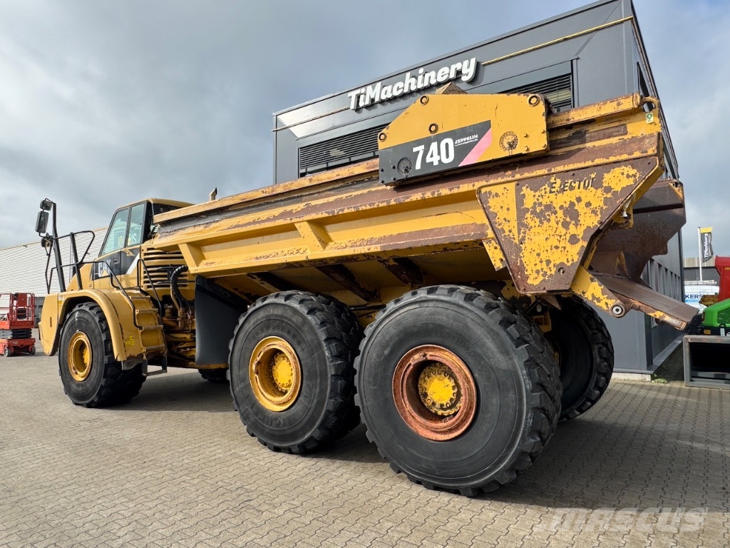 CAT 740 EJ Csuklósdömperek