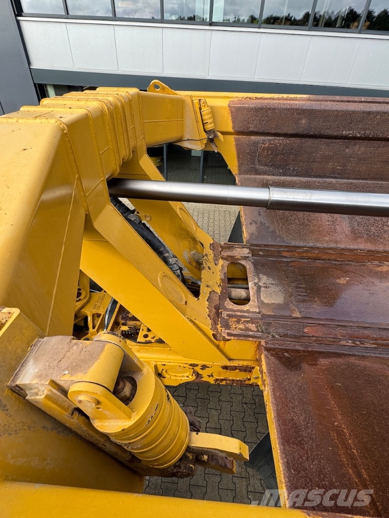 CAT 740 EJ Csuklósdömperek