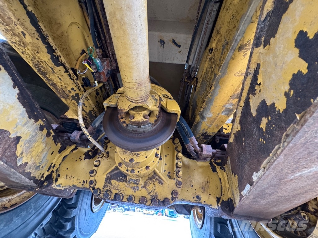 CAT 740 EJ Csuklósdömperek