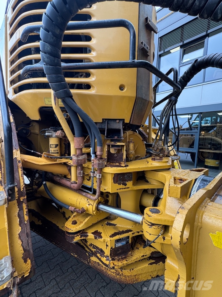 CAT 740 EJ Csuklósdömperek