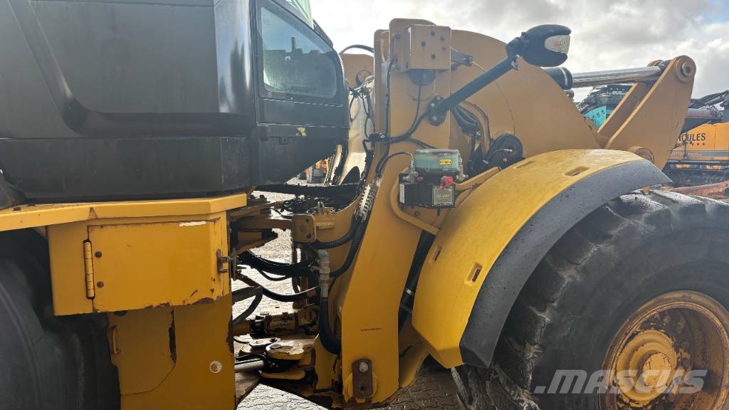 CAT 938 K 輪胎式裝載機