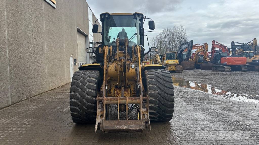 CAT 938 K 輪胎式裝載機