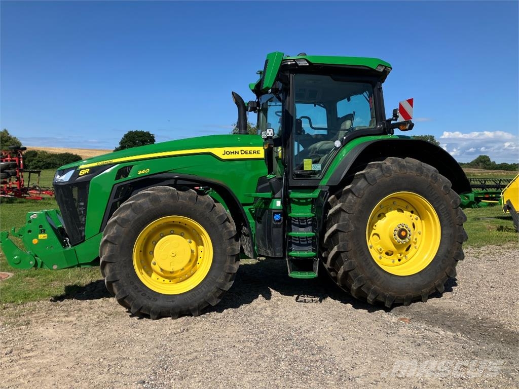 John Deere 8R 340 Traktori