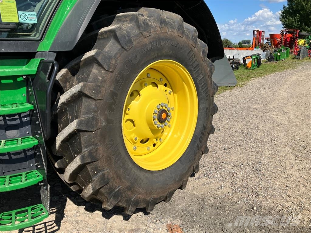 John Deere 8R 340 Traktori