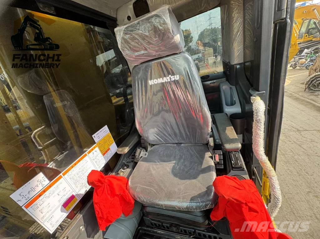 Komatsu PC 220 Kāpurķēžu ekskavatori