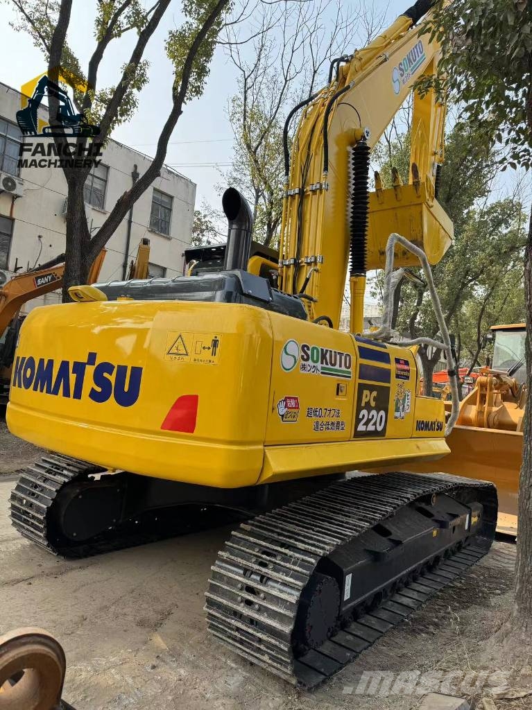 Komatsu PC 220 Kāpurķēžu ekskavatori