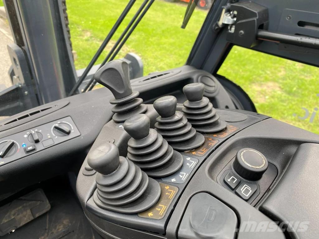 Linde E150 Electric forklifts
