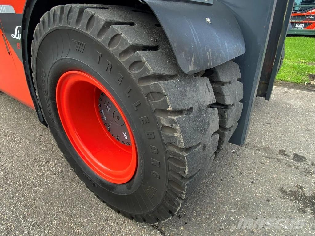 Linde E150 Electric forklifts