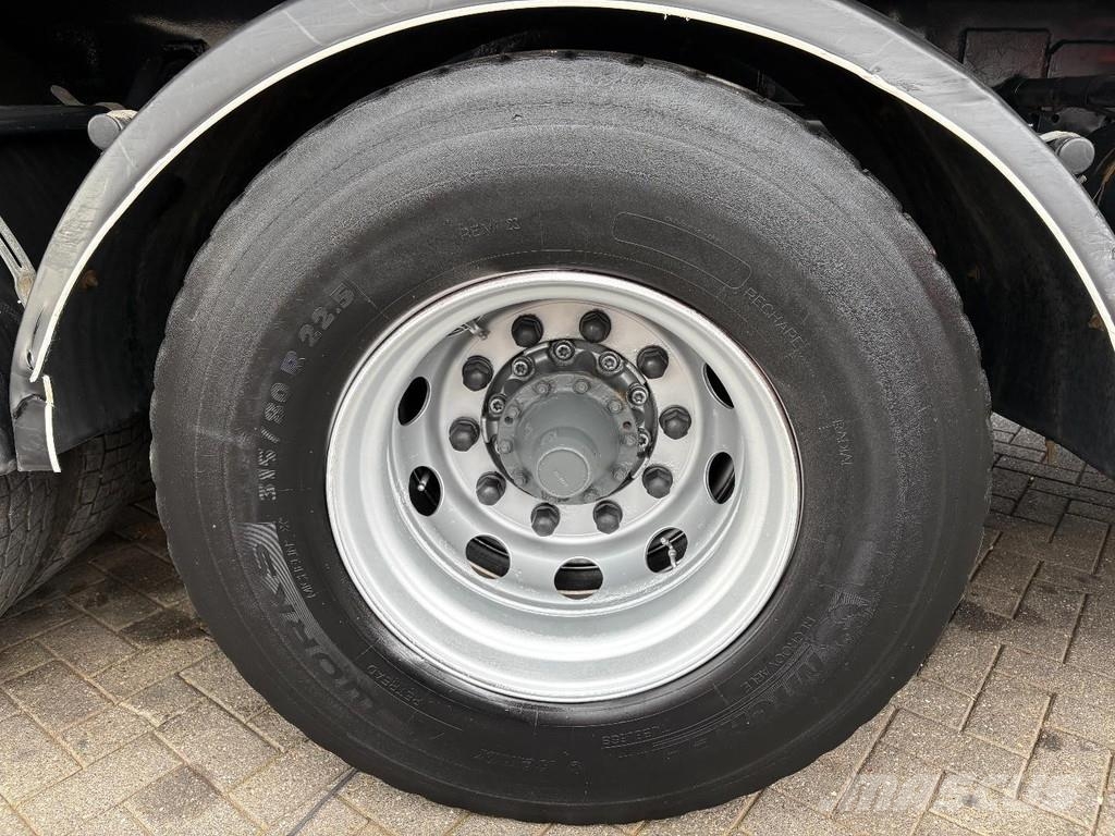 Scania P 320 + BDF SYSTEM + 6X2 + 26 t + LIFT AXLE + MANU Тентовані вантажівки