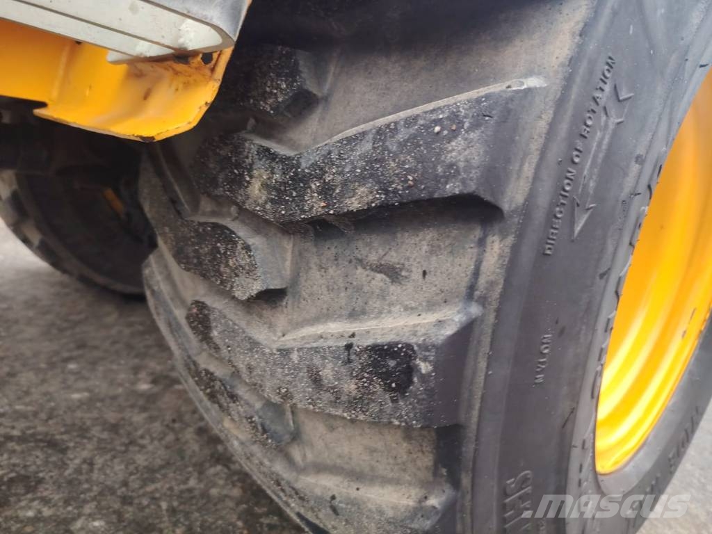 JCB 403 Pyöräkuormaajat