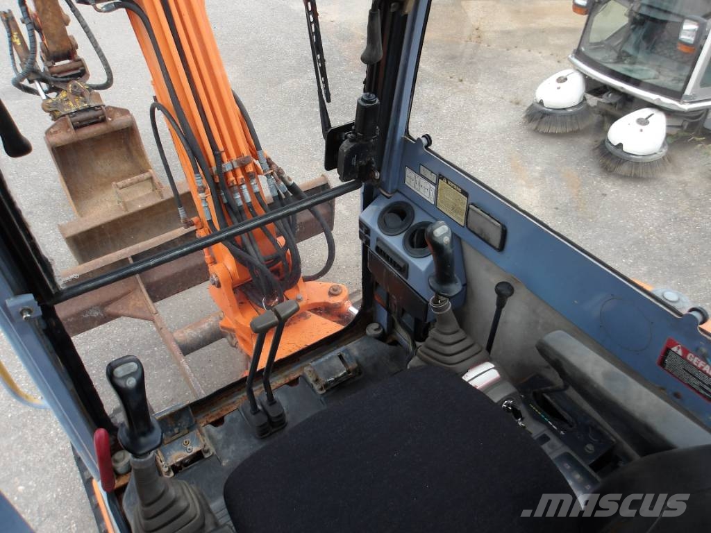 Hitachi EX 35-2 Minibagger < 7t