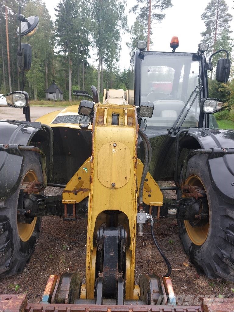 CAT TH 330 B Lauksaimniecības pacēlāji