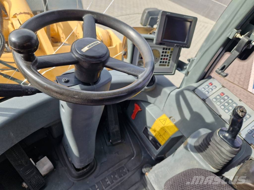 Liebherr L 550 2Plus2 Telescopische wielladers