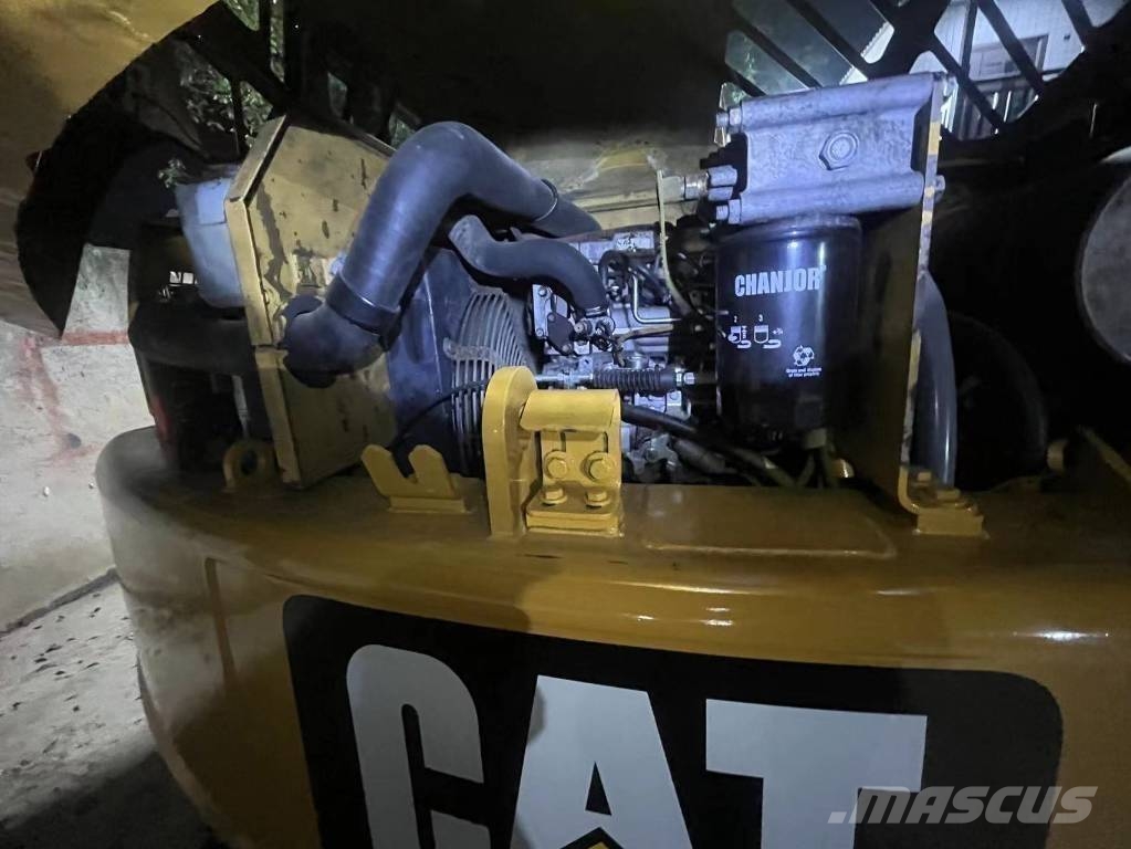 CAT 307 D Bagri goseničarji