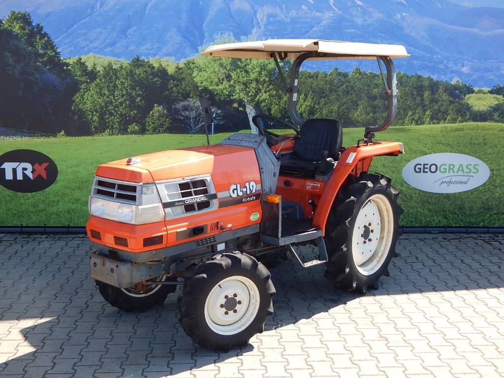 Kubota GL 19 Коммунальные тракторы