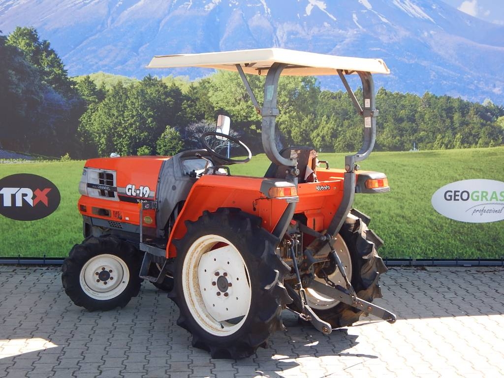 Kubota GL 19 Коммунальные тракторы