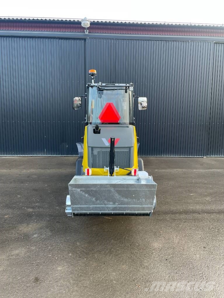 Wacker Neuson WL 28 Steg 5 Vikplog Sandspridare Kolesni nakladalci