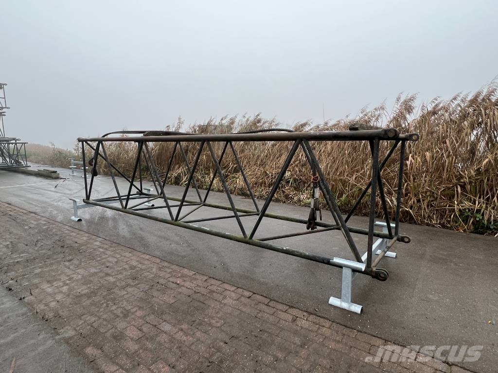 Hitachi KH 180-3 أجزاء ومعدات رافعات
