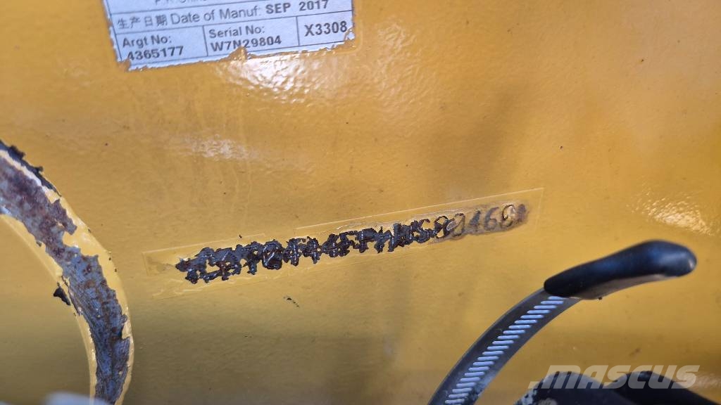 CAT 444F2 - 2017 YEAR - 4X BUCKETS - 6890 HOURS - AC - Rovokopači