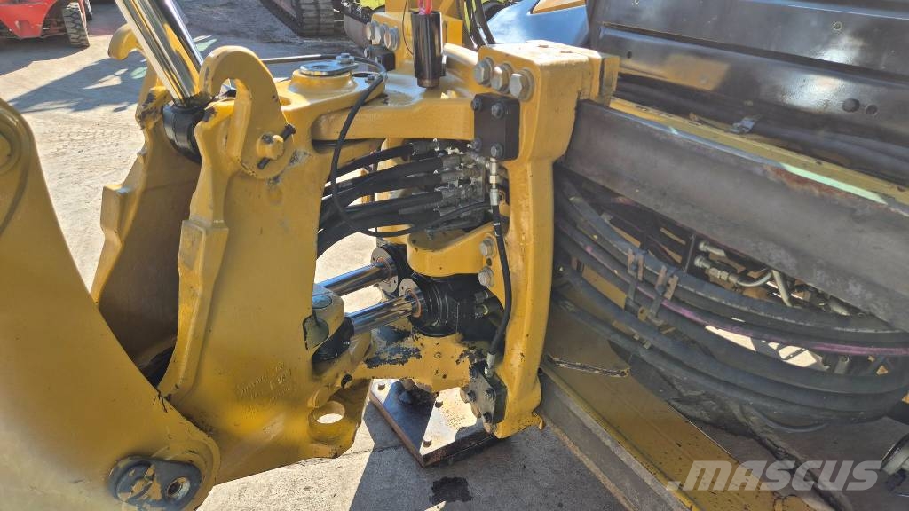 CAT 444F2 - 2017 YEAR - 4X BUCKETS - 6890 HOURS - AC - Rovokopači