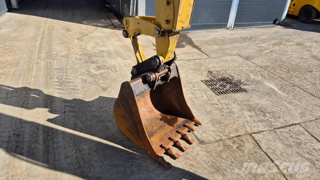 CAT 444F2 - 2017 YEAR - 4X BUCKETS - 6890 HOURS - AC - Rovokopači