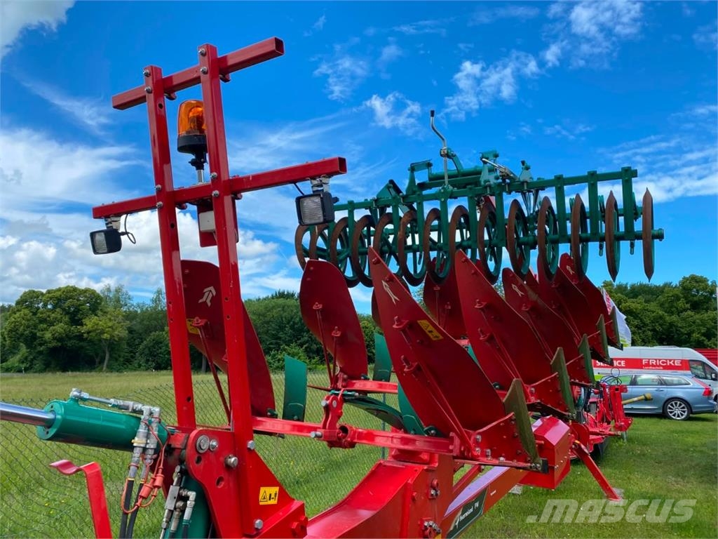 Kverneland PW 100 8-Schar Variomat Pługi