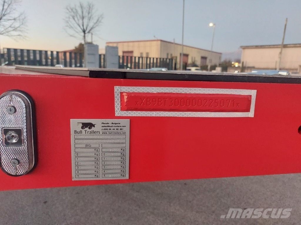 Bull Trailers Taurus Flatbed/Dropside semi-trailers