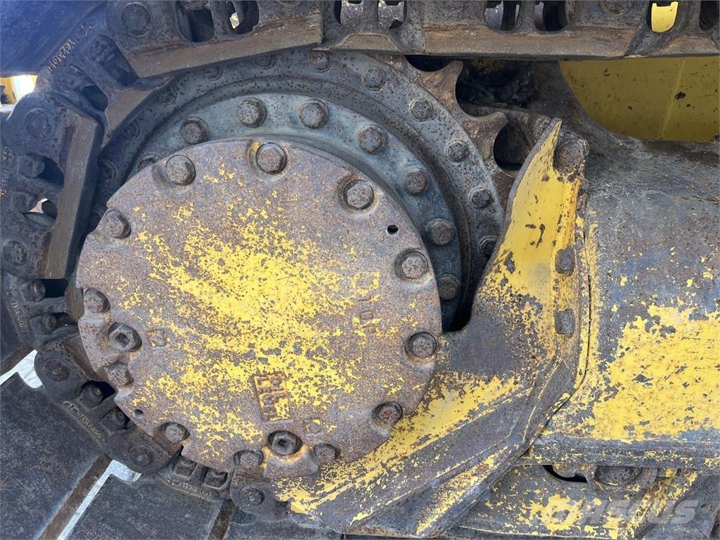 Komatsu D37PXI-24 Dozere Beltegående