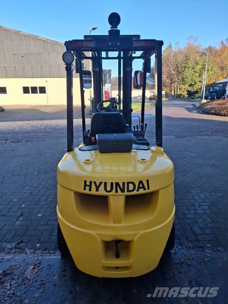 Hyundai 33D-7E Heftruck Diesel forklifts