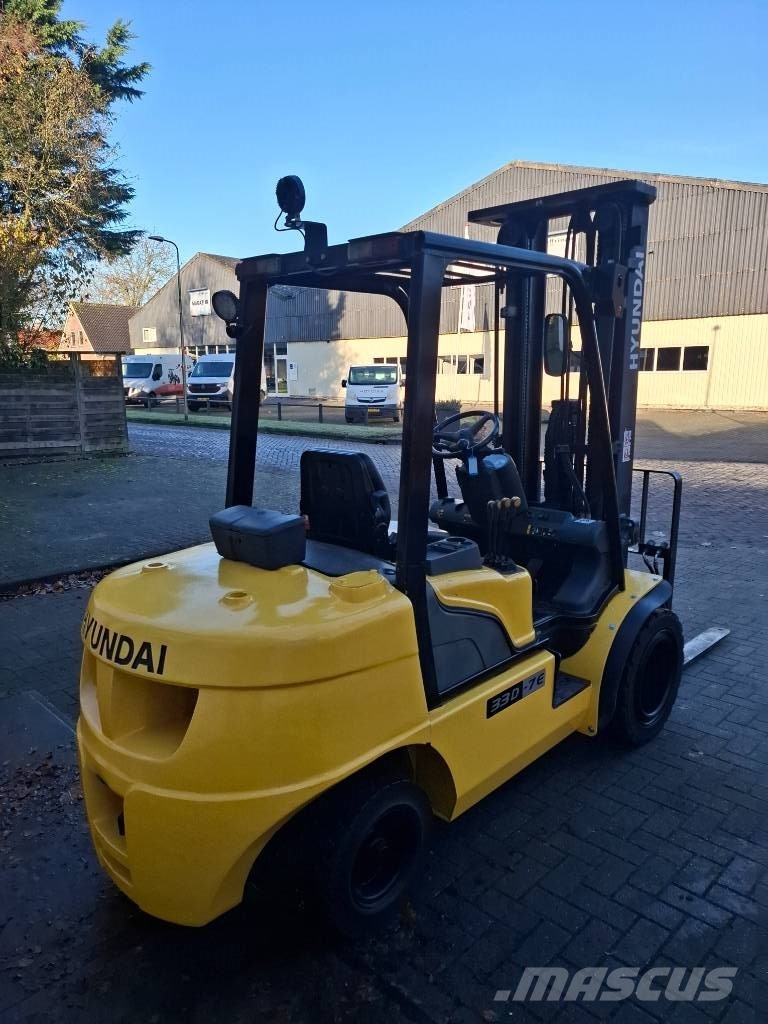 Hyundai 33D-7E Heftruck Diesel forklifts